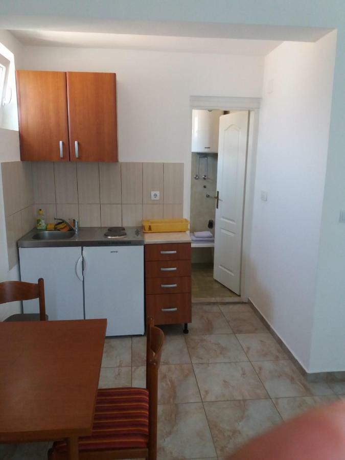 Mona&Mike Apartments Tivat Ngoại thất bức ảnh